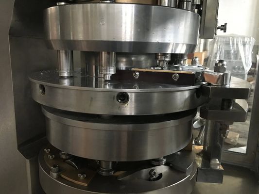 Fully Enclosed Tablet Press with ISO4 Leakage Test Standard 60kN Main Pressure and 43200 PCS/H Capacity المزود