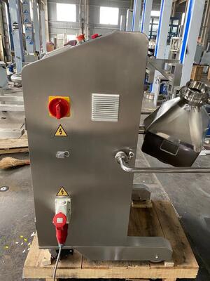 50 لتر قابلة للتغيير مختبر صندوق خلاط التحكم بشاشة لمسة لمعدات المعالجة الصيدلانية المزود